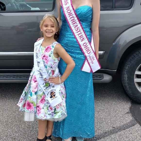 Turquoise Pageant/Prom Dress - Picture 3 of 3